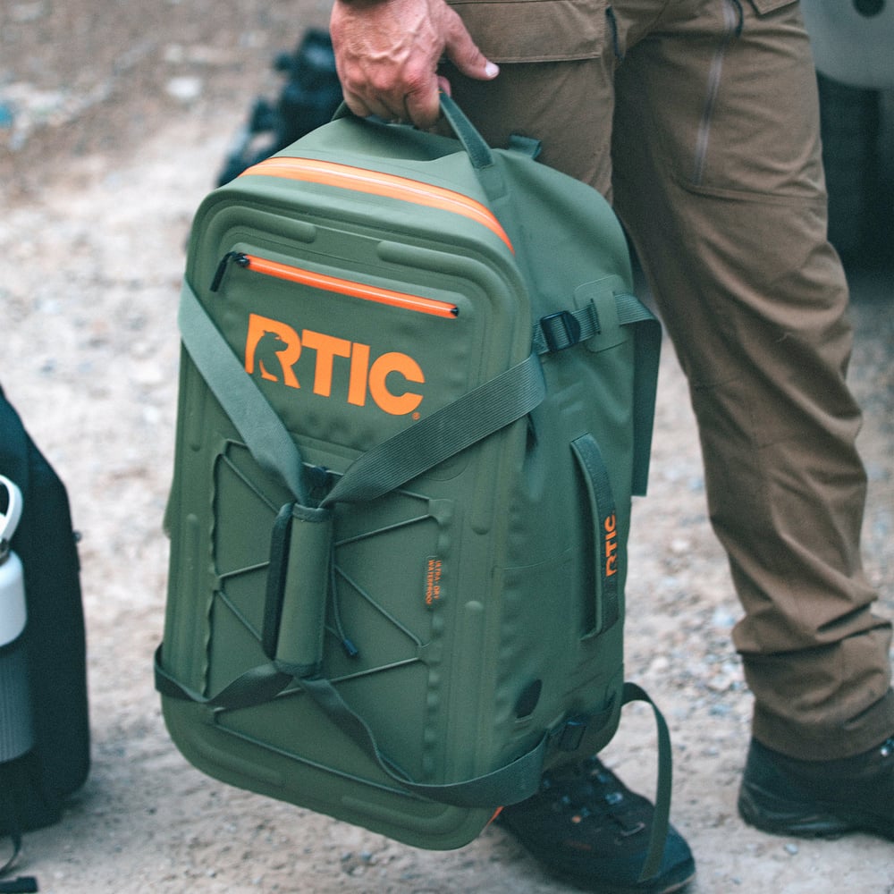 Ultra-Dry Duffle Pack Black & Graphite | Rtic Bags