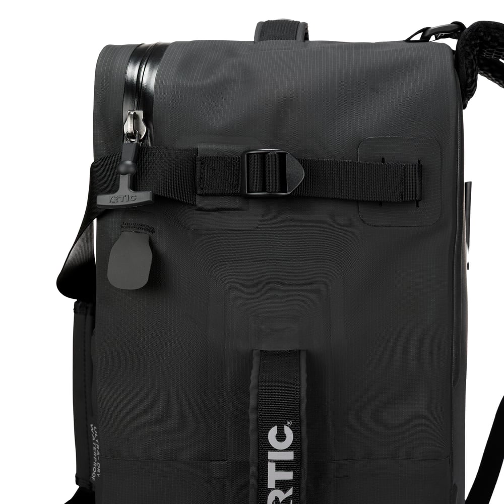 Ultra-Dry Duffle Pack Black & Graphite | Rtic Bags