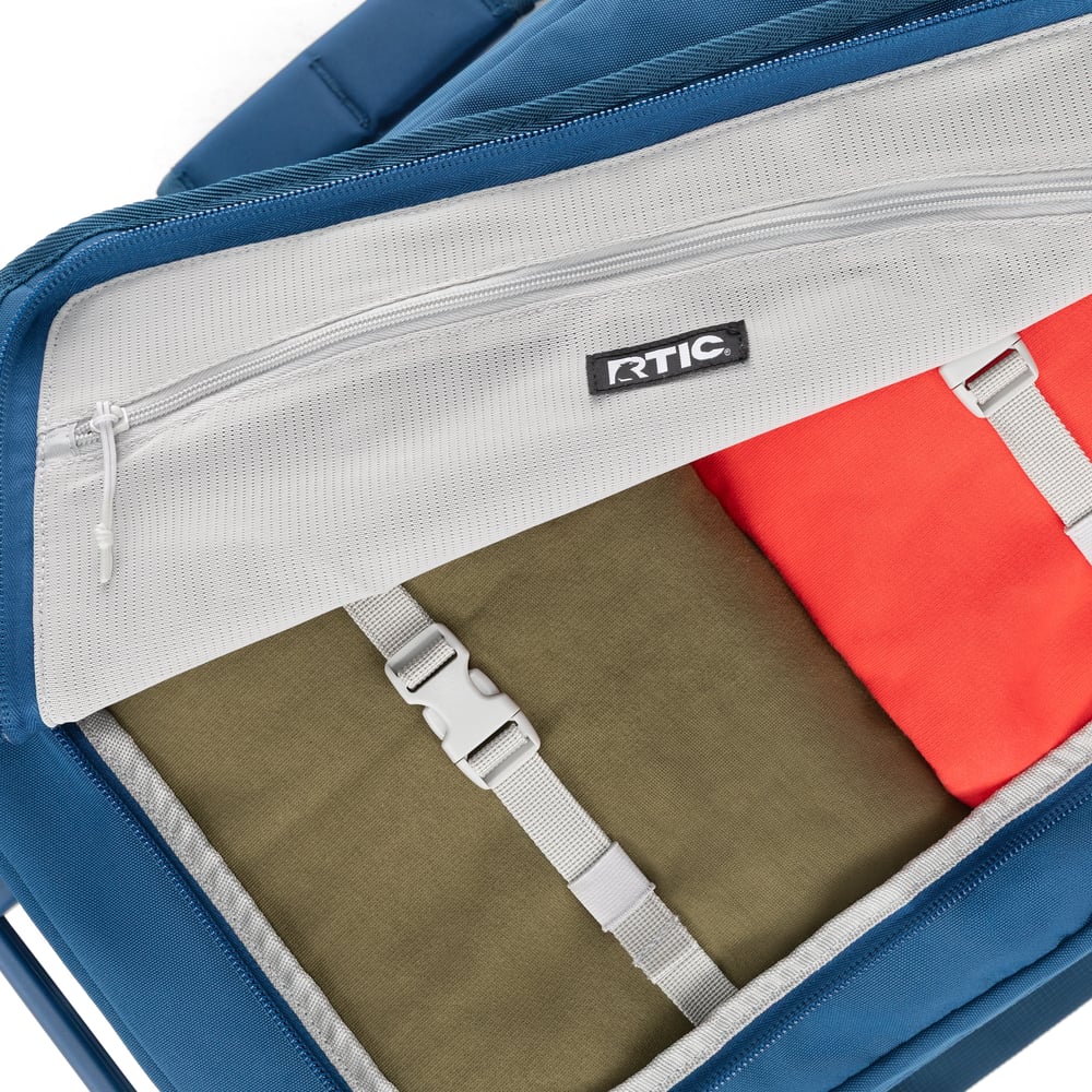 Road Trip Rolling Duffle Bag Navy & Denim | Rtic Bags|Clearance